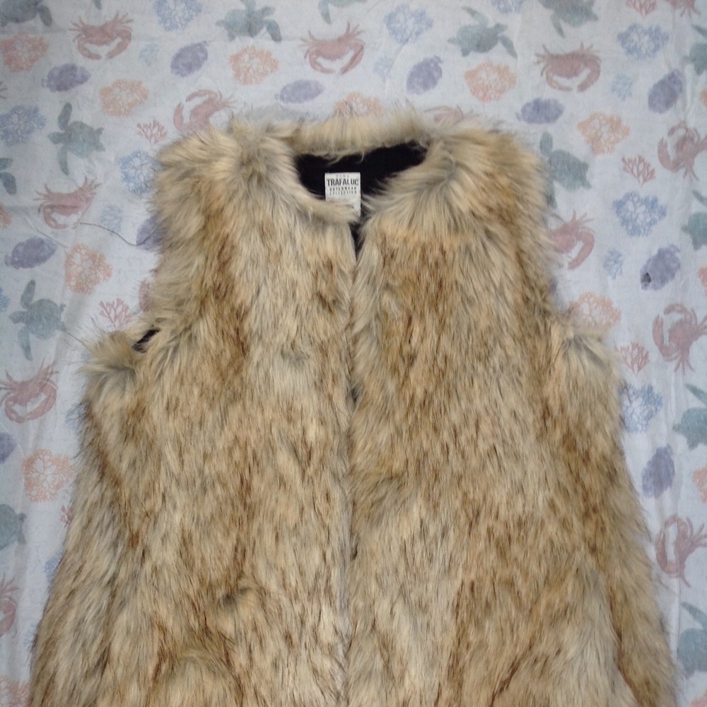 ZARA TRAFALUC FAUX FUR OUTERWEAR VEST SZ L